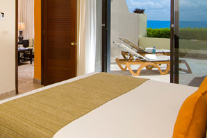 Royal Service One Bedroom Suite Ocean View